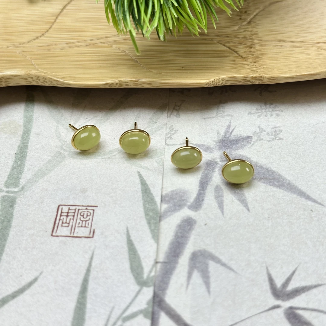 LJ109和田玉黄口S925银镶耳钉7*9*4mm+多样性发其一