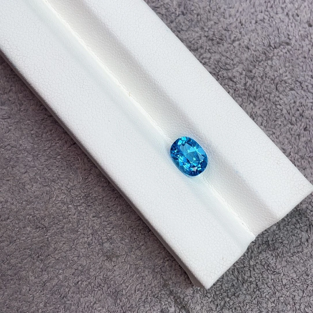 未镶嵌裸石托帕石2ctct