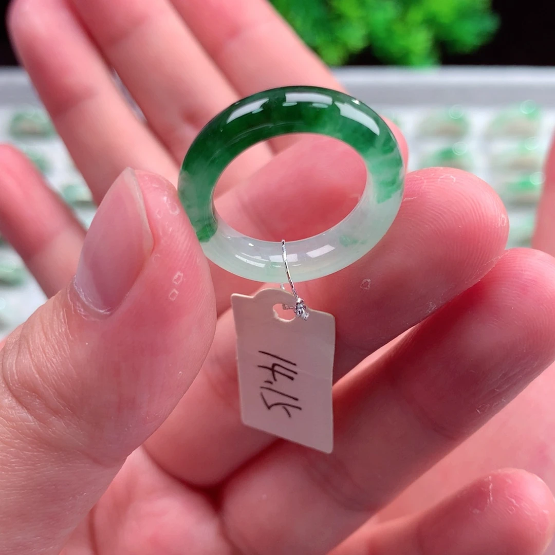 未镶嵌戒指翡翠天然