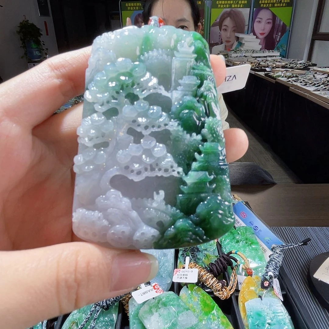颈饰未镶嵌翡翠亿*台翡翠