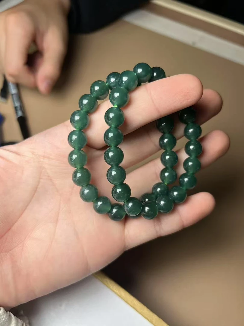 【现场收货】天然翡翠手串约10mm  多样性发货发一件 226/09