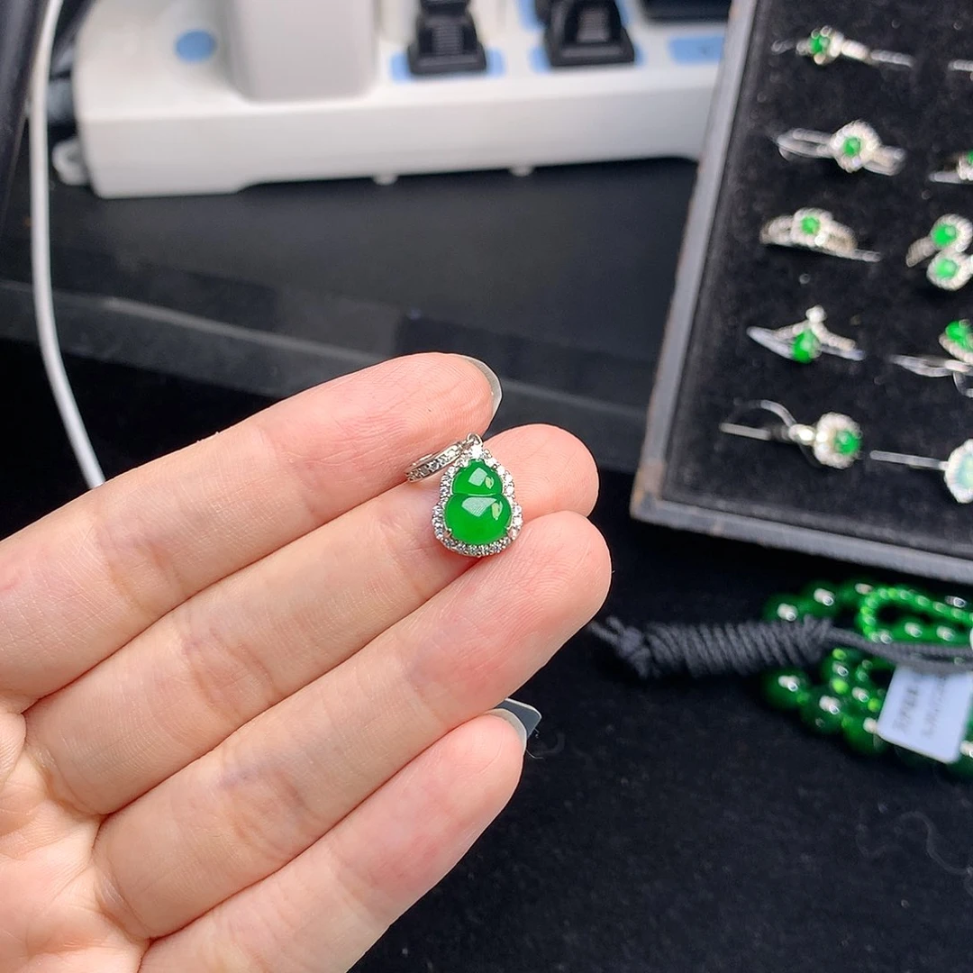 【闪购商品】翡翠银S925镶嵌吊坠(不含链)