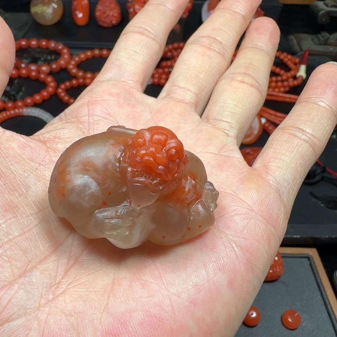 用***6南红玛瑙未镶嵌颈饰