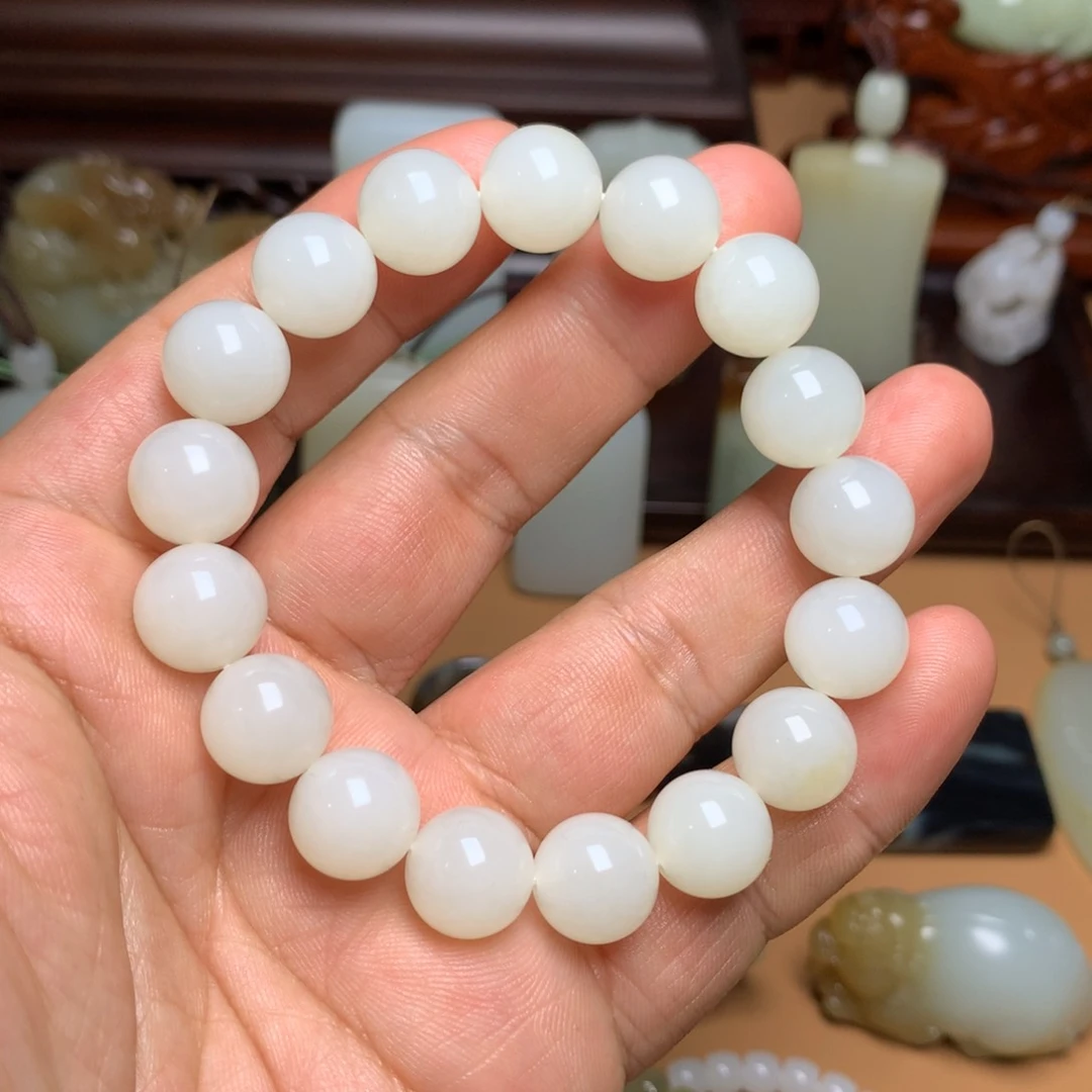 和田玉颈饰未镶嵌崽*