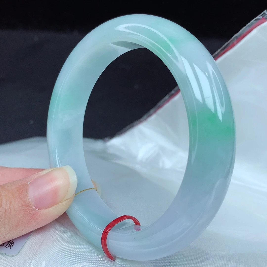 翡翠手镯未镶嵌57圈7362