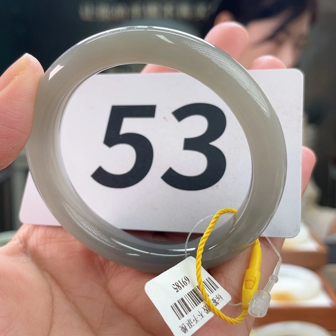 和田玉手镯未镶嵌微瑕