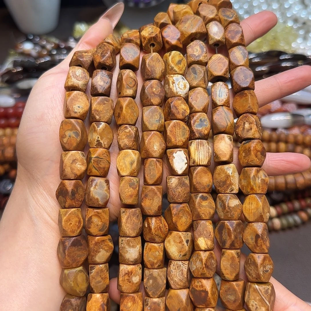 玛瑙/玉髓未镶嵌珠宝半成品复古大孔八棱一条