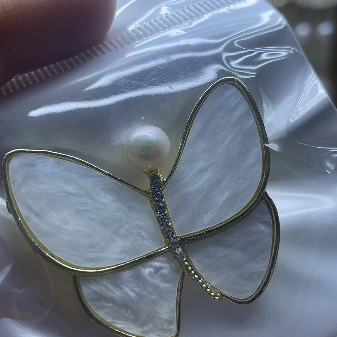 淡水珍珠胸针未镶嵌