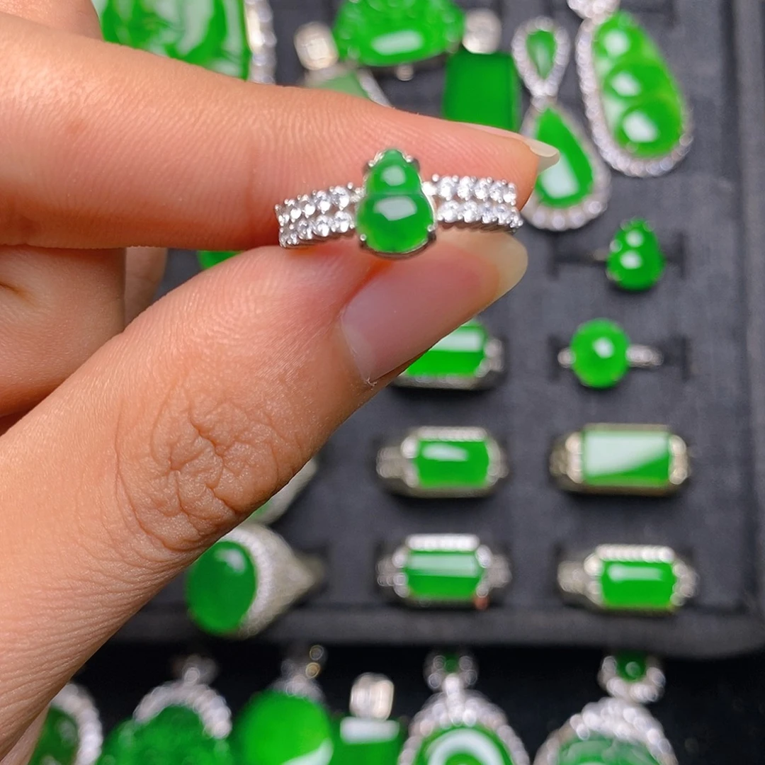 翡翠未镶嵌戒指戒指