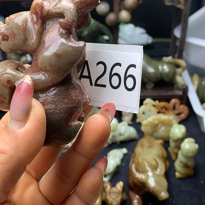 和田玉未镶嵌车挂