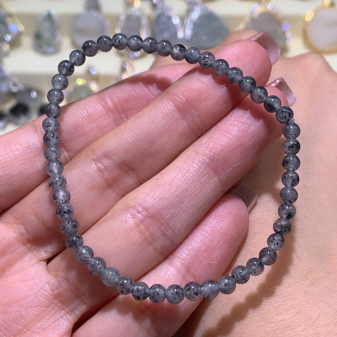 翡翠未镶嵌颈饰卡3.6