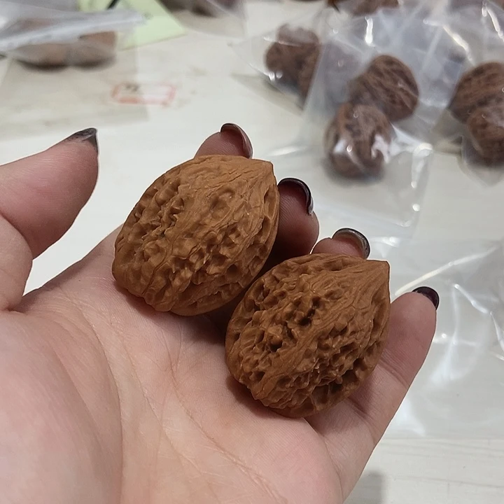 吊坠文玩核桃鸡心手捻