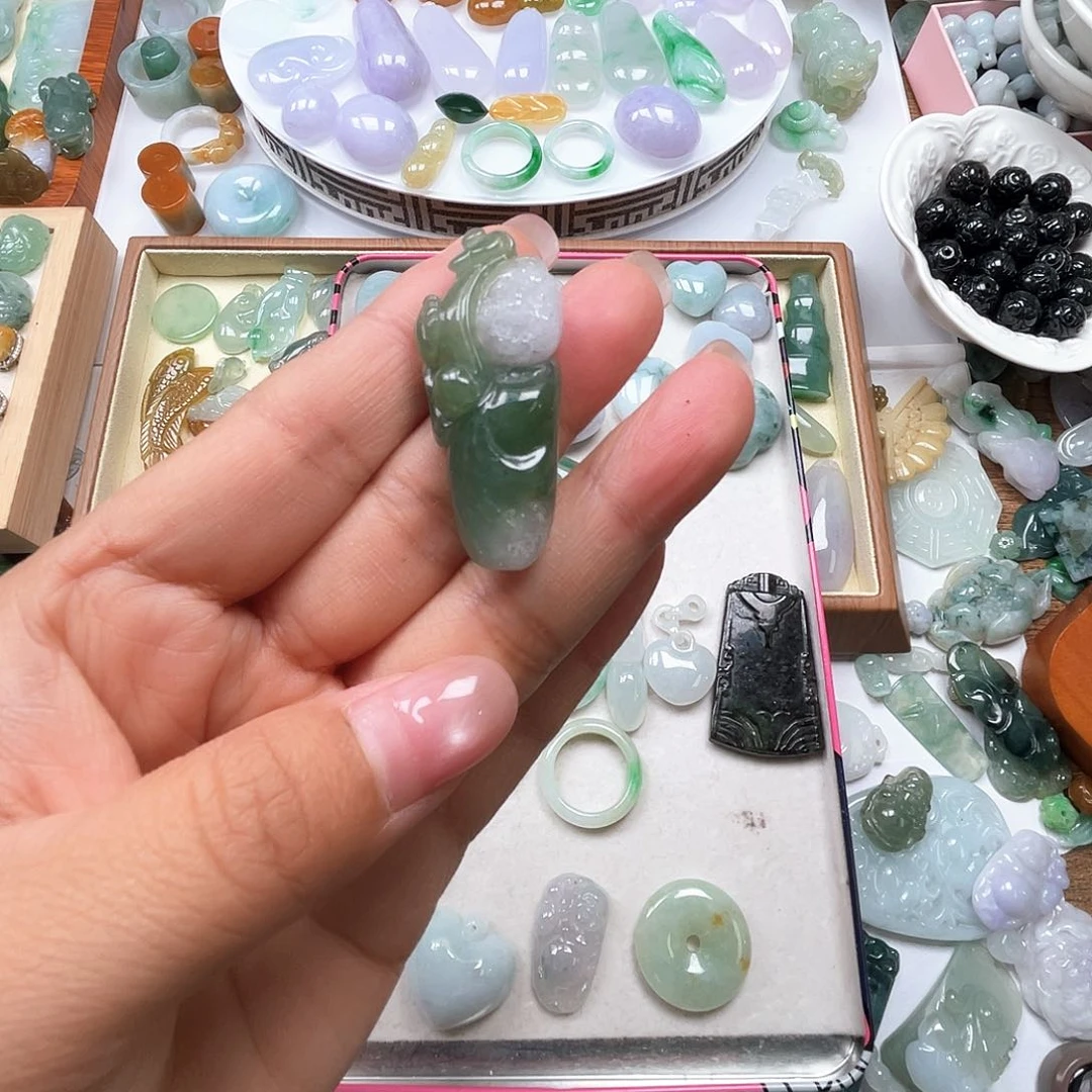 颈饰未镶嵌翡翠66778887765