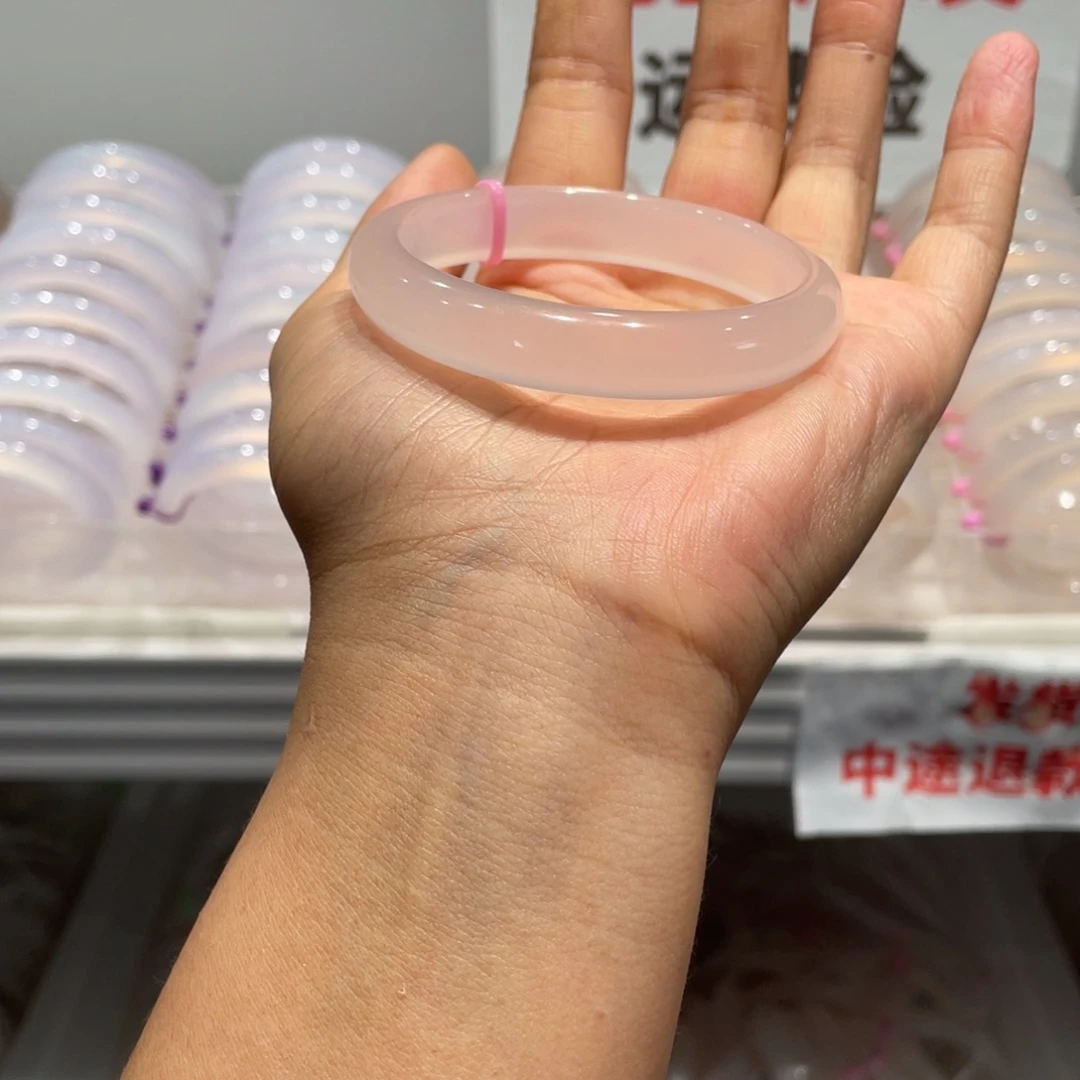 我***子玛瑙/玉髓手镯未镶嵌
