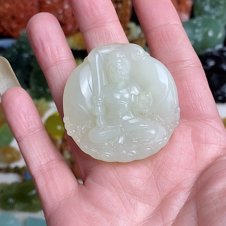 未镶嵌蛇纹石玉颈饰