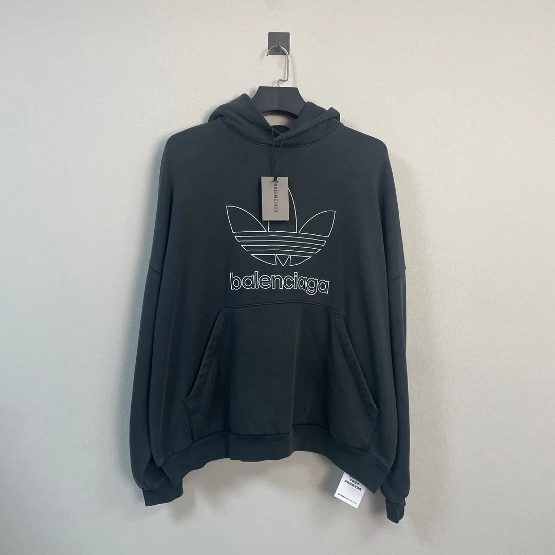 未使用 Balenciaga/巴黎世家 联名款三叶草帽衫/2码/带吊/价10800