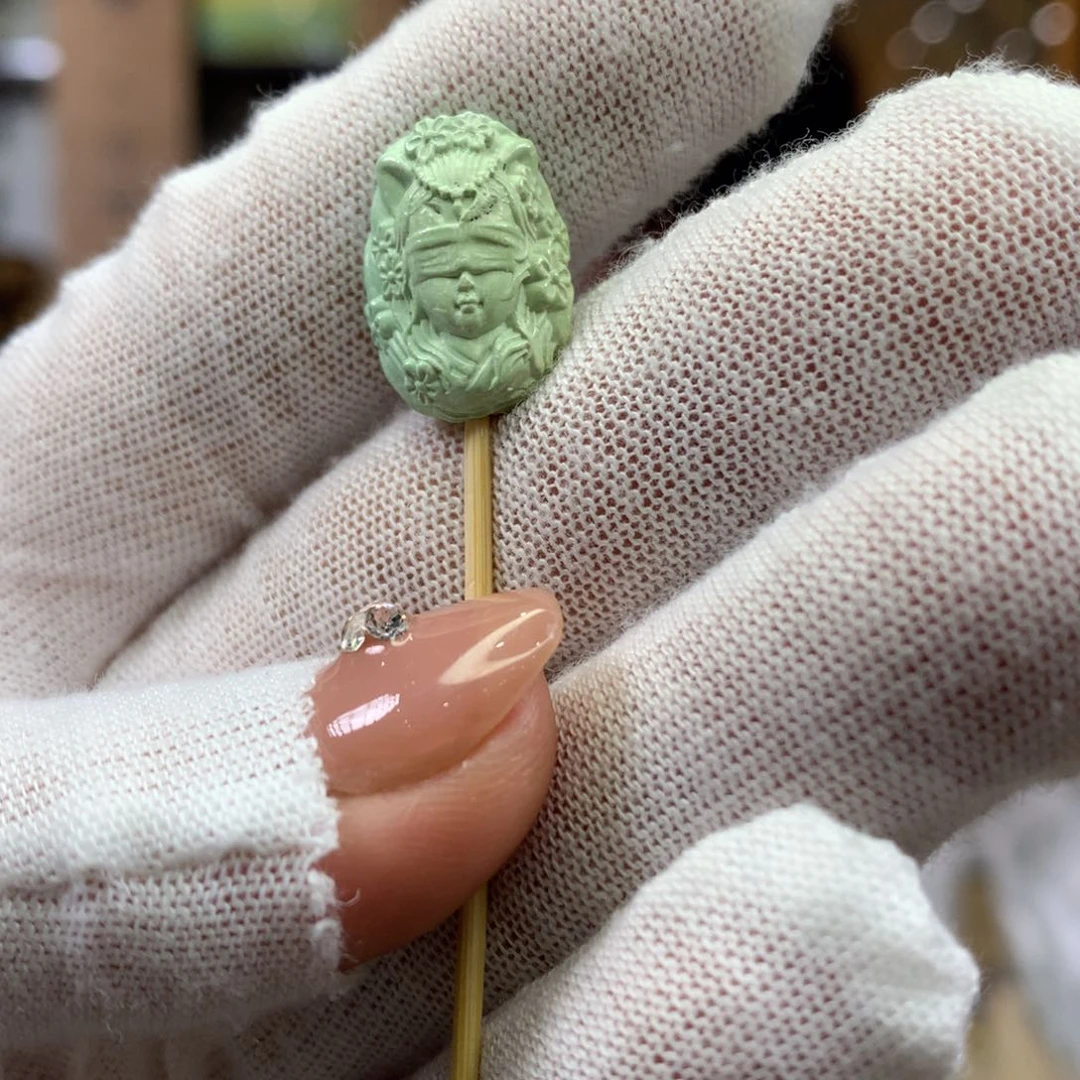 绿松石未镶嵌挂件