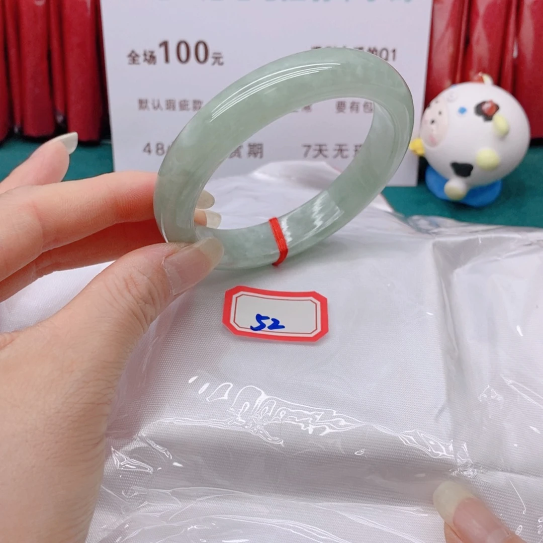 翡翠手镯未镶嵌郡*?5222222222