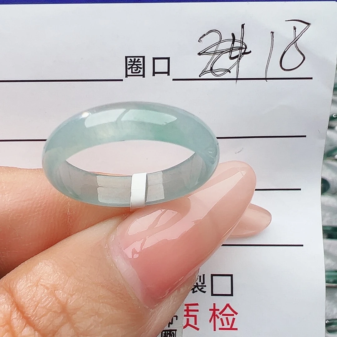 未镶嵌戒指翡翠嘴****?翡翠