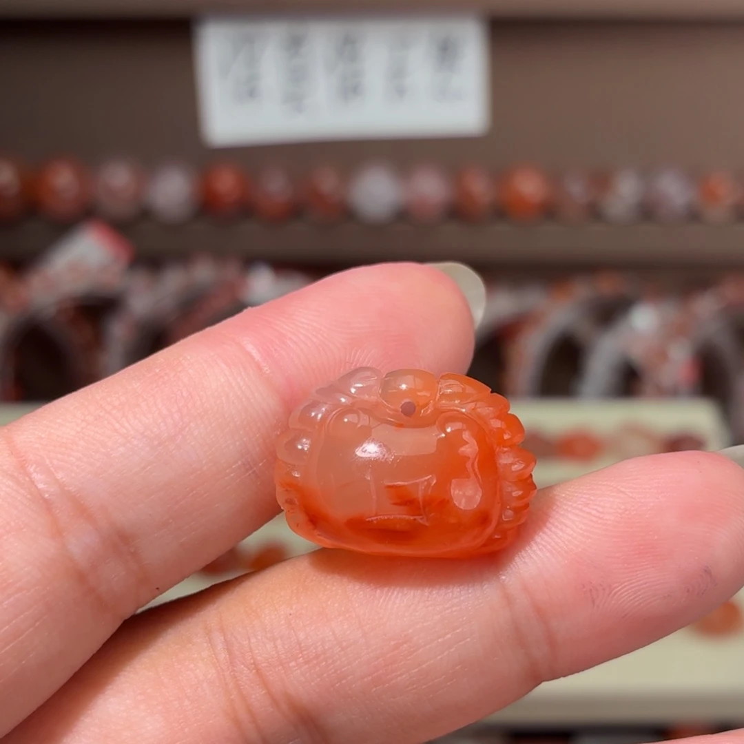 南红玛瑙未镶嵌川料吊坠孔螃蟹
