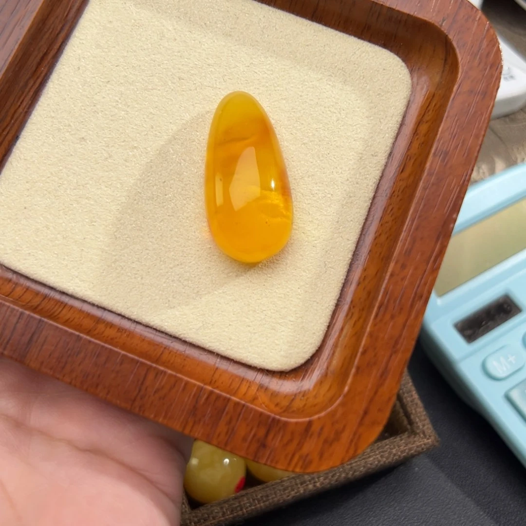 琥珀裸石未镶嵌琥珀裸石未镶嵌118