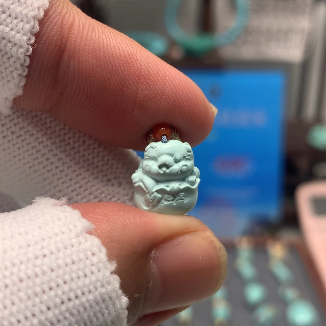 绿松石未镶嵌挂件