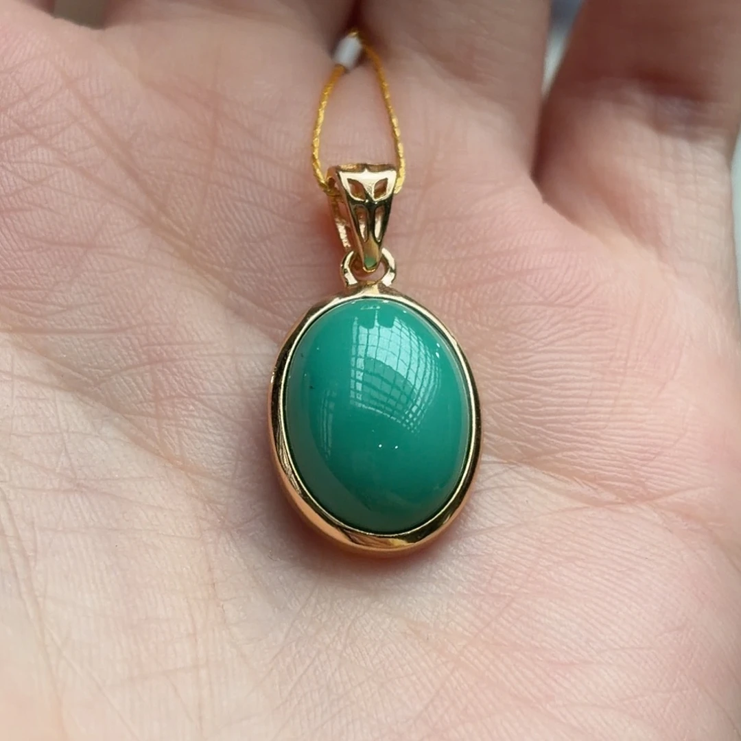 绿松石未镶嵌颈饰