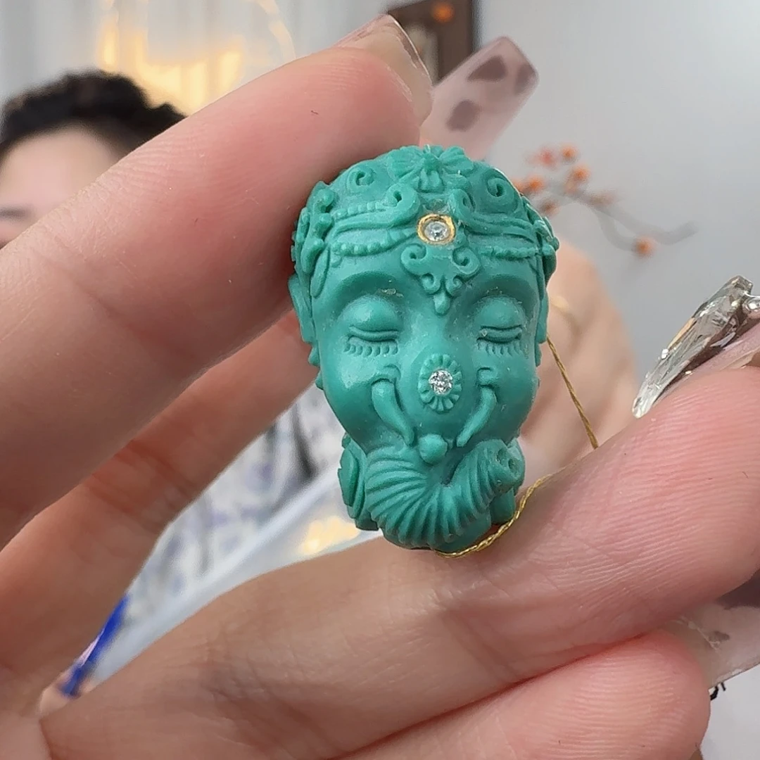 绿松石未镶嵌珠宝奇石