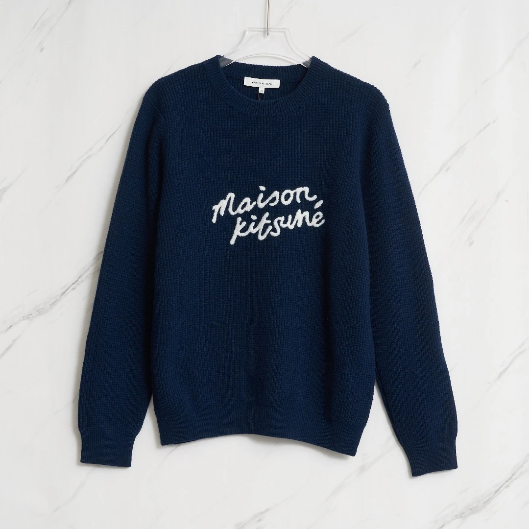 Maison Kitsune中性字母刺绣针织衫/AKBU00141