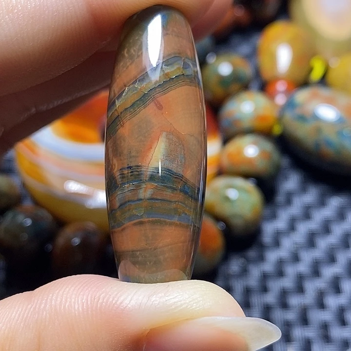 葱***葱玛瑙/玉髓颈饰未镶嵌