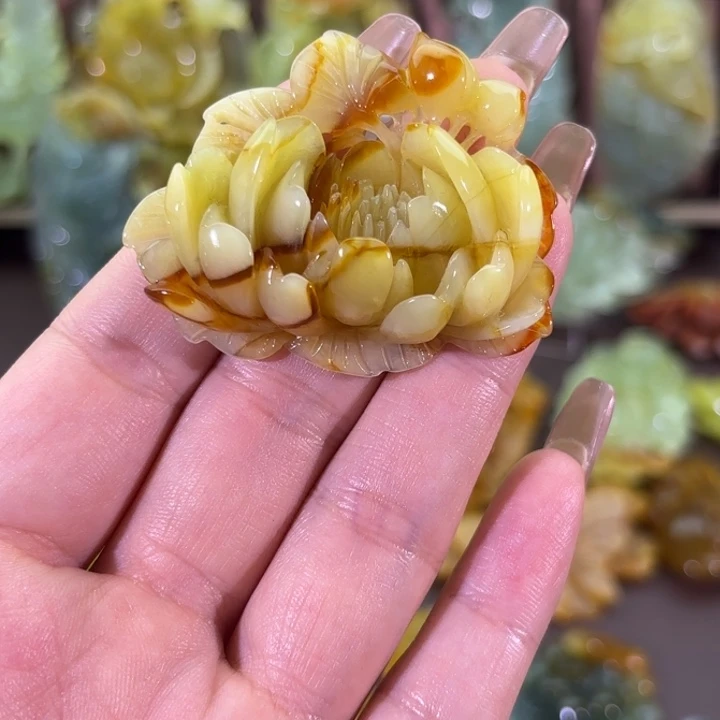 未镶嵌蛇纹石玉颈饰