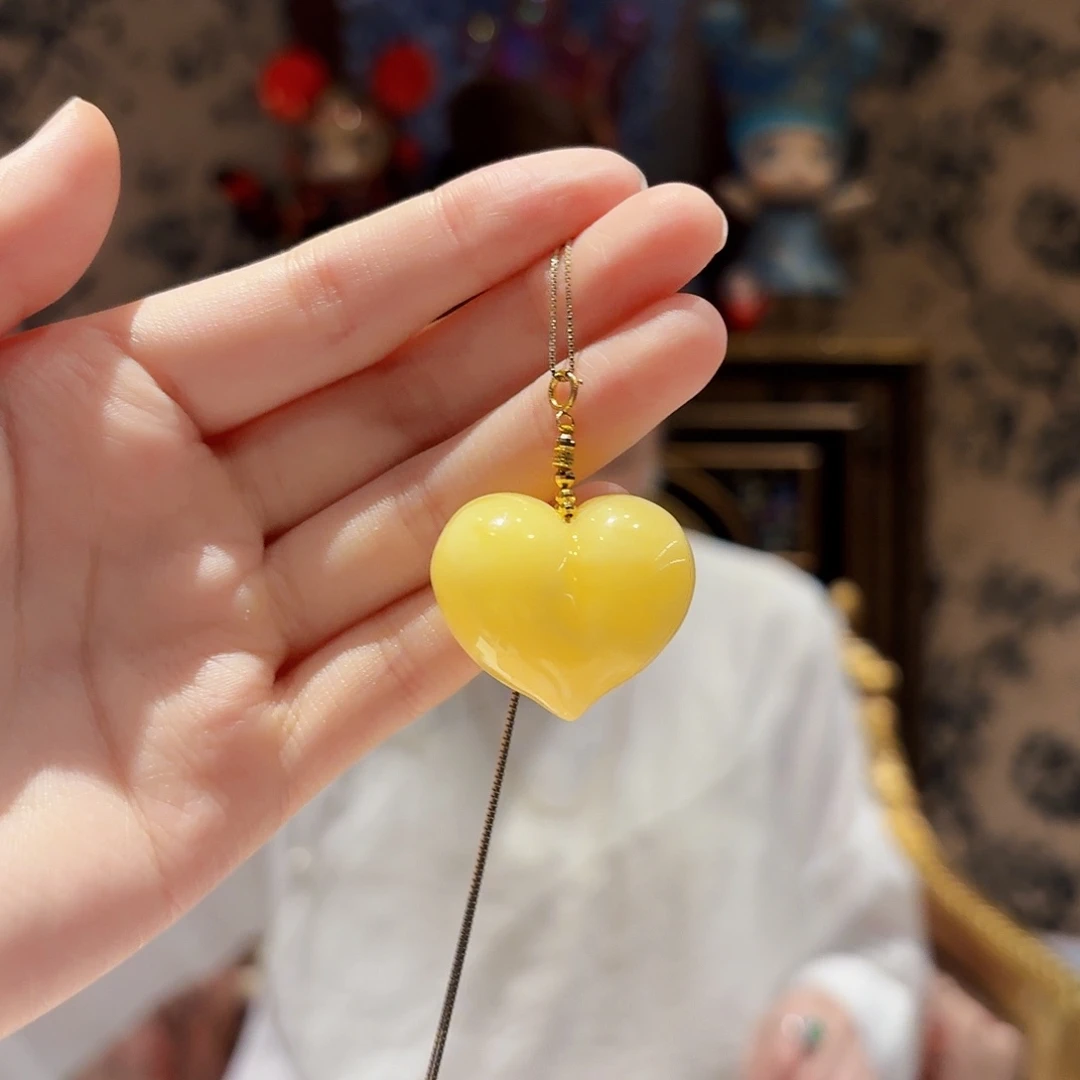 蜜蜡吊坠(赠链)未镶嵌