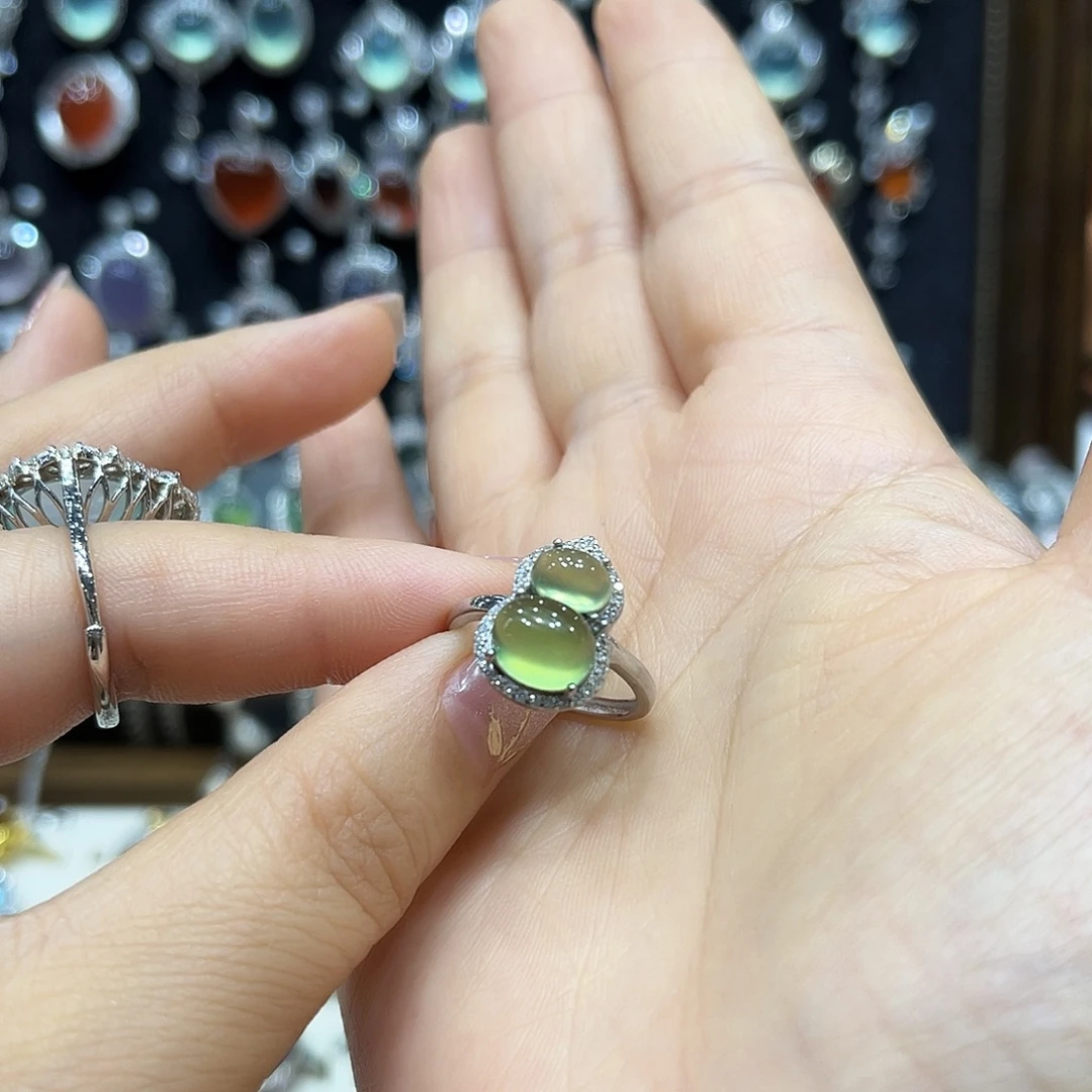 ****⁷蛇纹石玉未镶嵌手镯