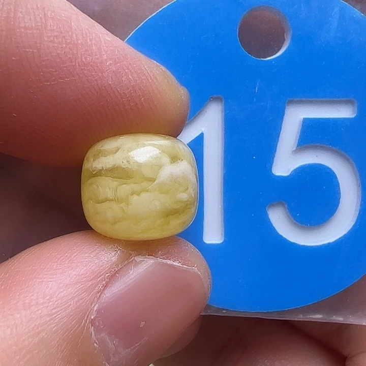 蜜蜡未镶嵌珠宝奇石10m m