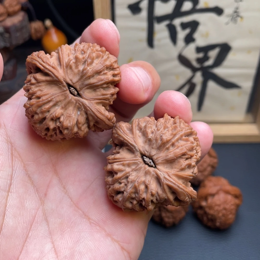 强***大吊坠文玩核桃南疆石