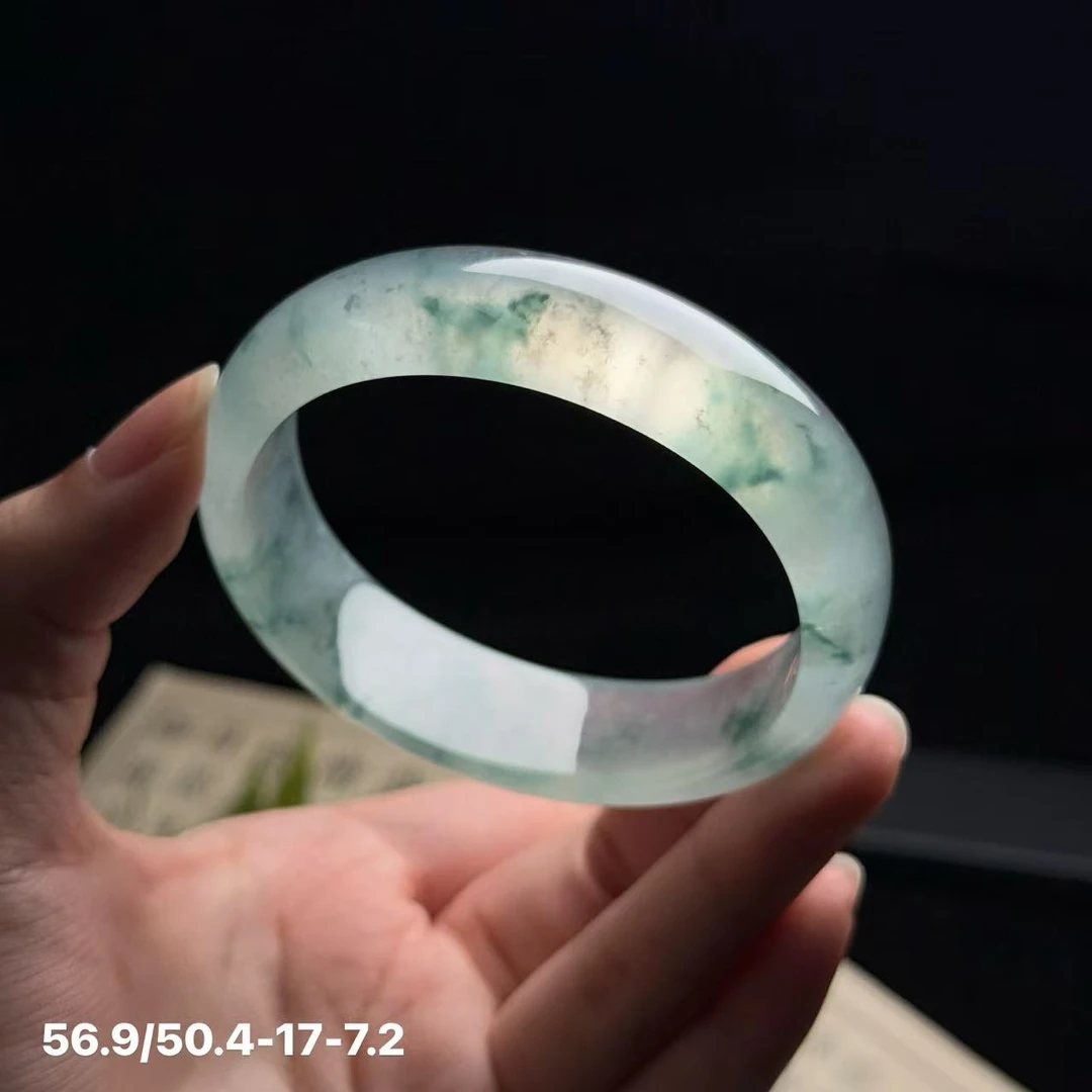 思懿珠宝   典藏翡翠冰飘花贵妃手镯约17*7mm