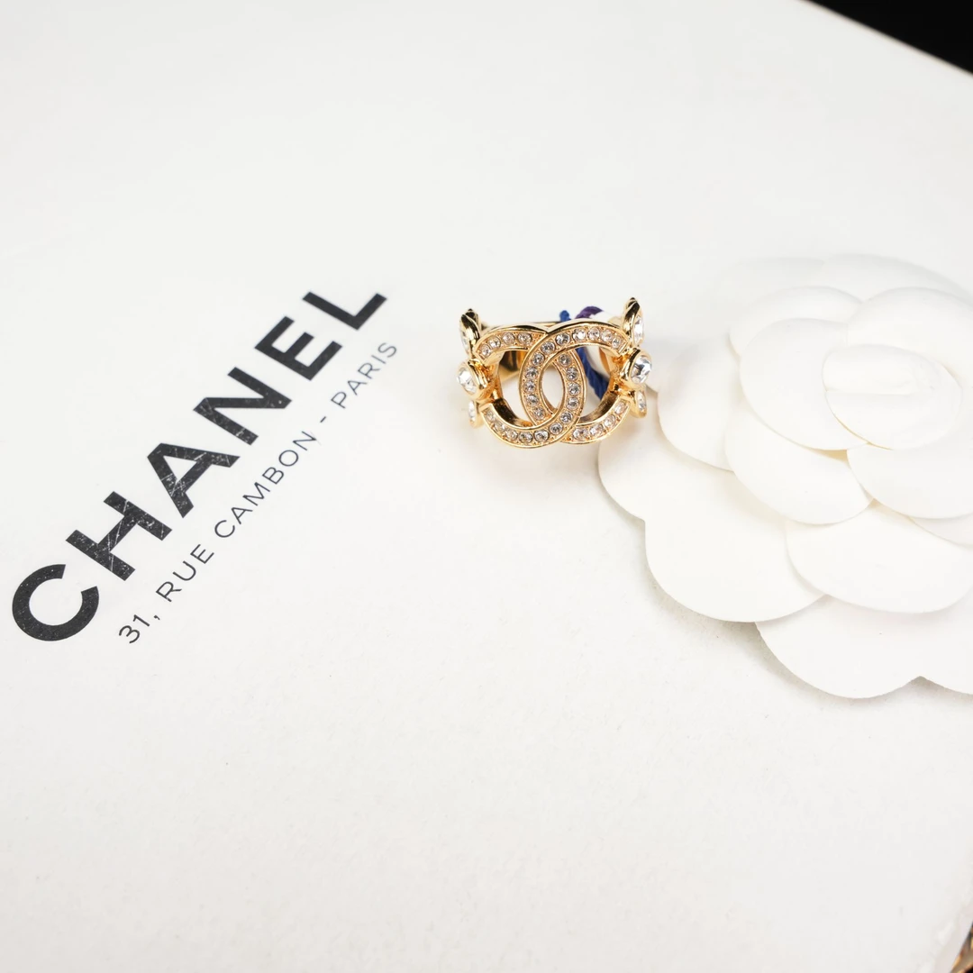 95新 Chanel/香奈儿 柚礼中古/香奈儿莱茵石双c麦穗戒指lz509255