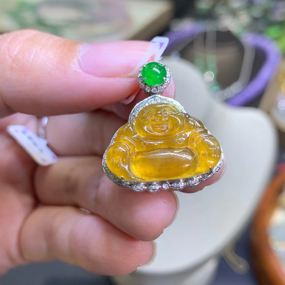 颈饰18K金镶嵌翡翠