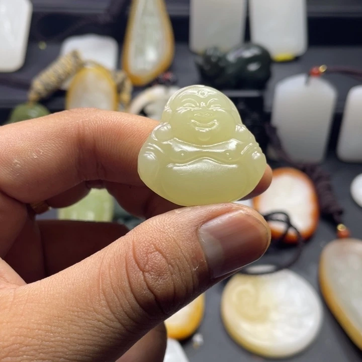 未镶嵌和田玉挂件