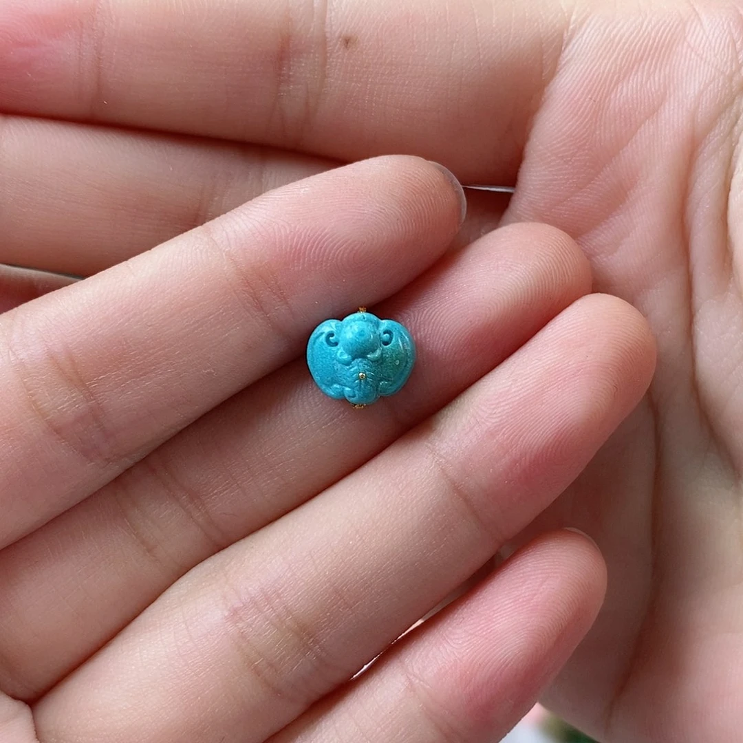 未镶嵌绿松石珠宝奇石