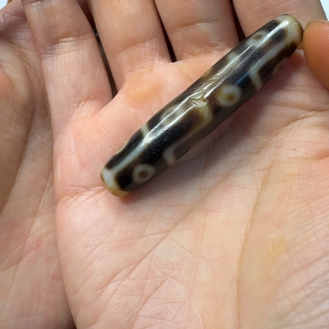 广***霄玛瑙/玉髓颈饰未镶嵌