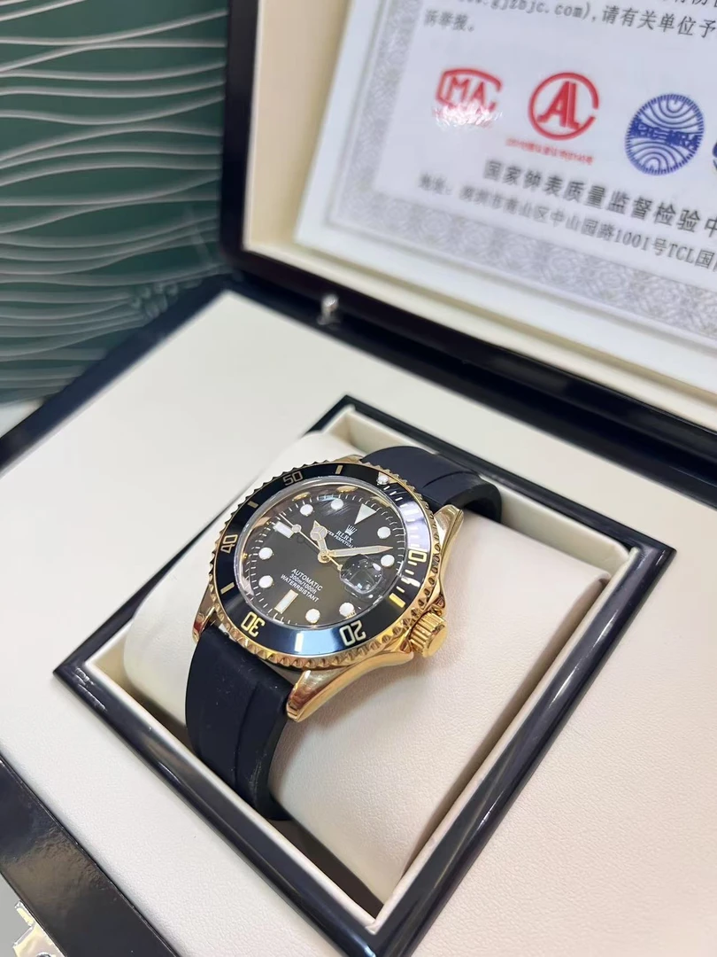 【待销毁】专柜正品金游艇系列腕表