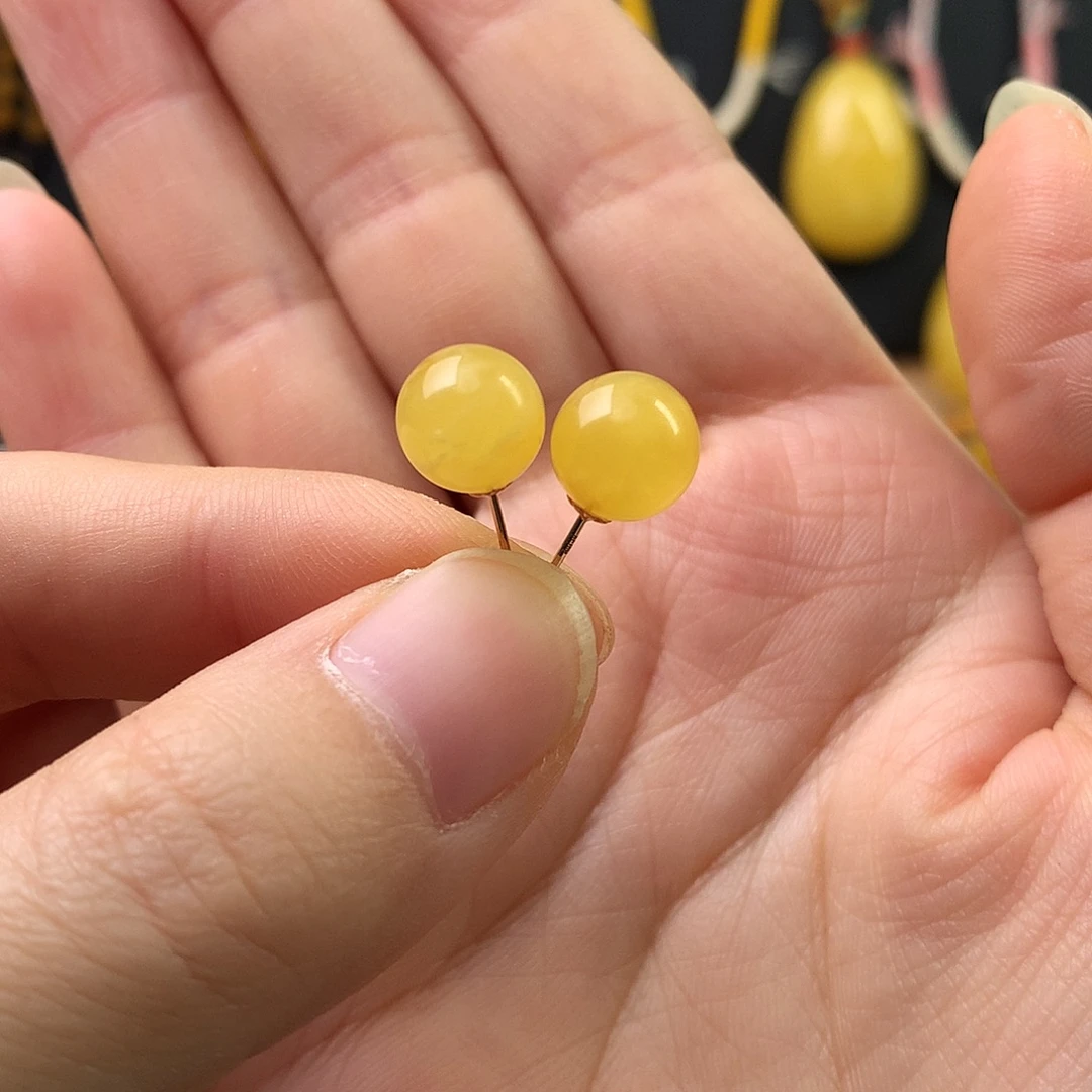 琥珀未镶嵌裸石耳钉