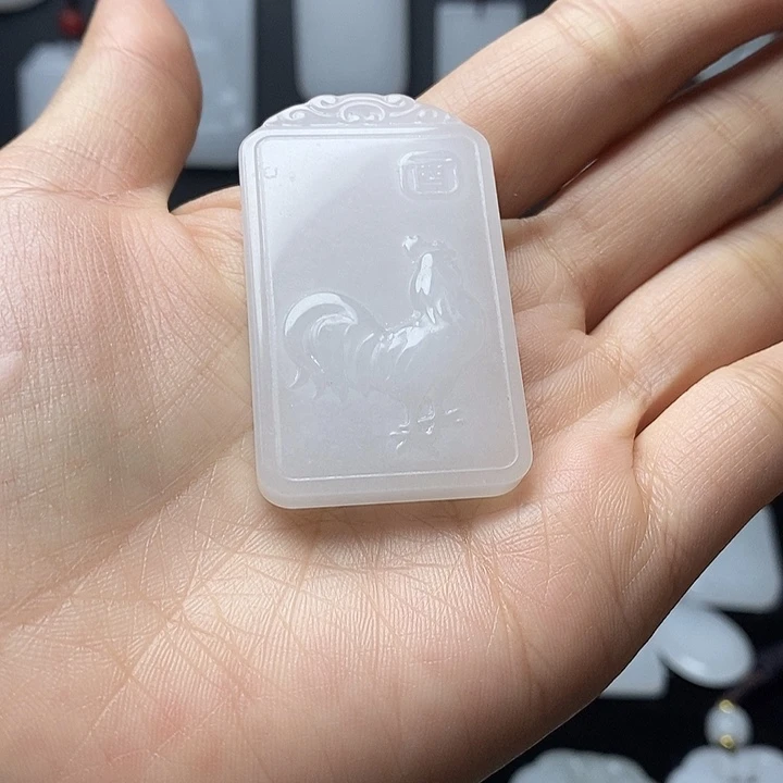 石英质玉颈饰未镶嵌