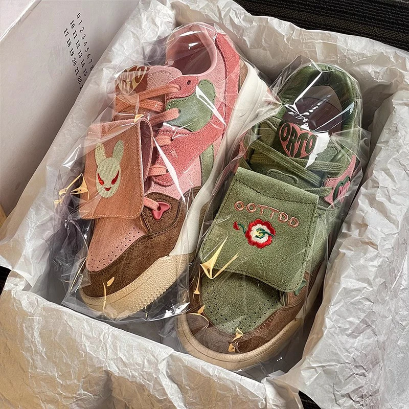 明星同款联名鸳鸯鞋男女款板鞋2025春夏小众设计厚底休闲面包鞋潮