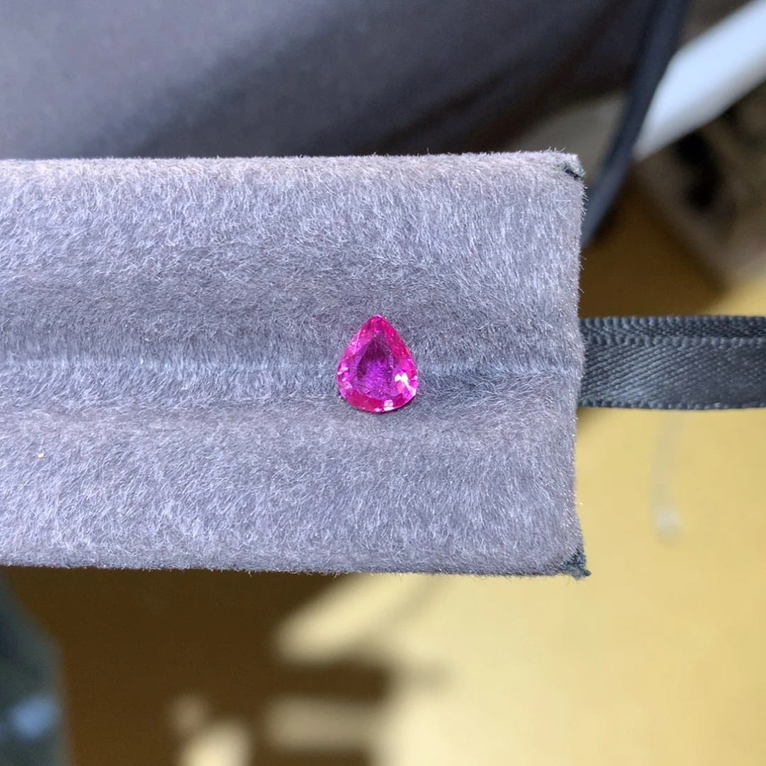 蓝宝石裸石粉蓝宝1.47ct