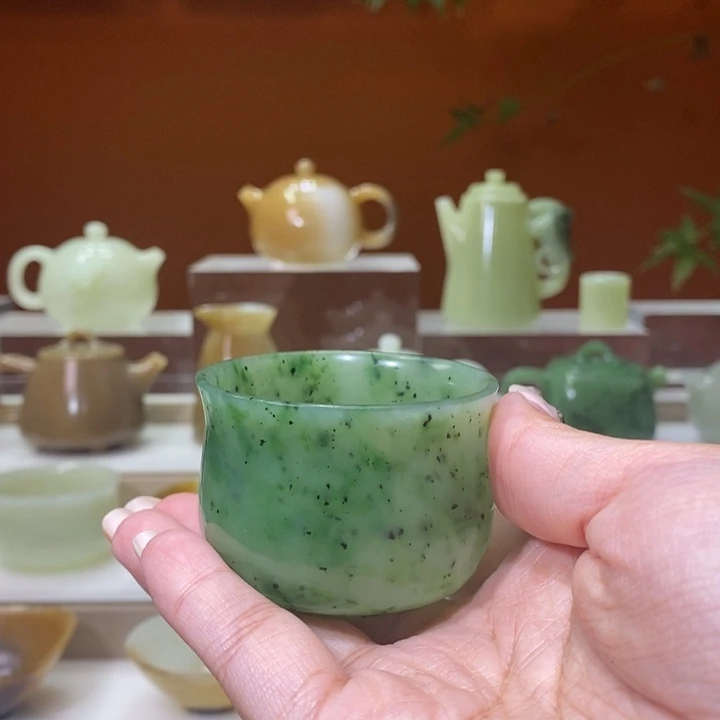 未镶嵌和田玉摆件用****9碧玉炉式杯