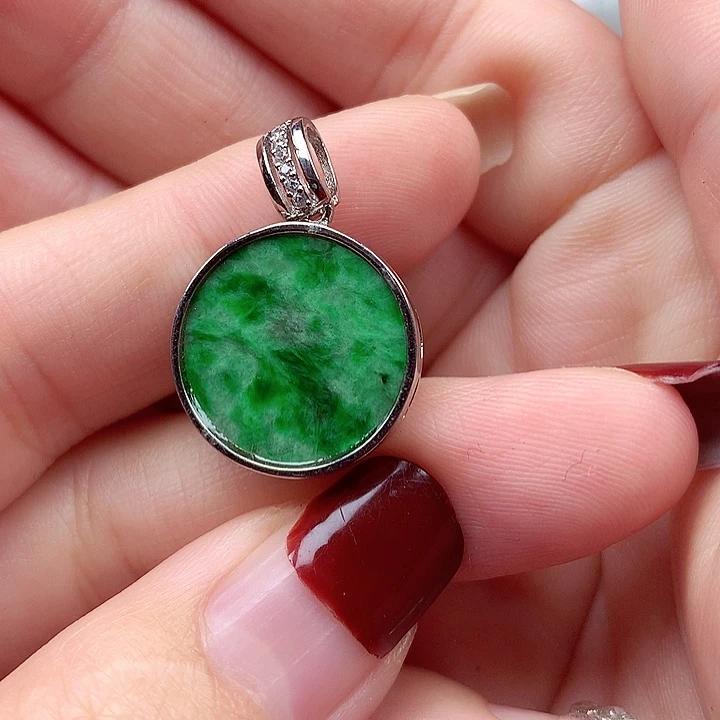 翡翠颈饰银S925镶嵌翡翠