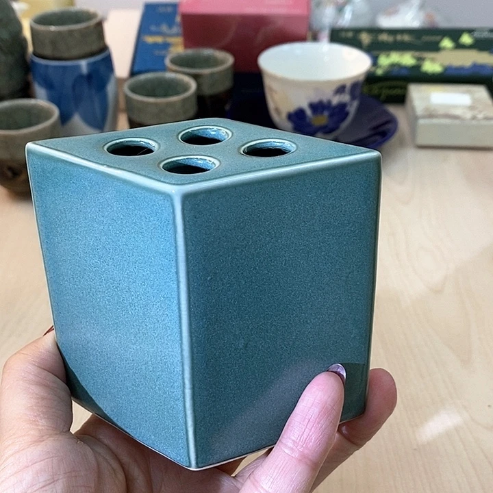 瓷片七****愁哈哈哈哈哈哈哈哈哈