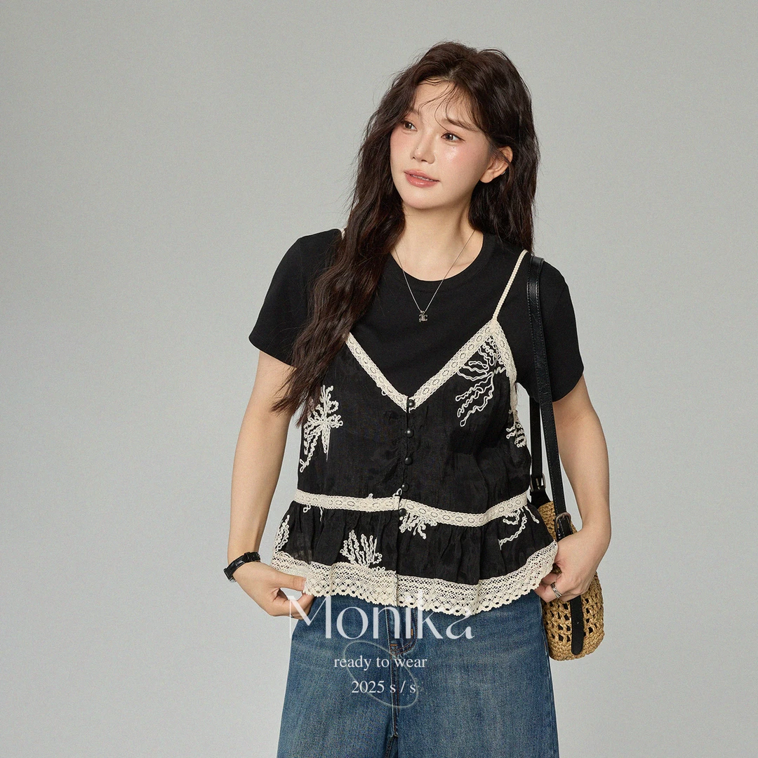 大码女装蕾丝拼接假两件短袖T恤夏季新款胖mm显瘦上衣76023